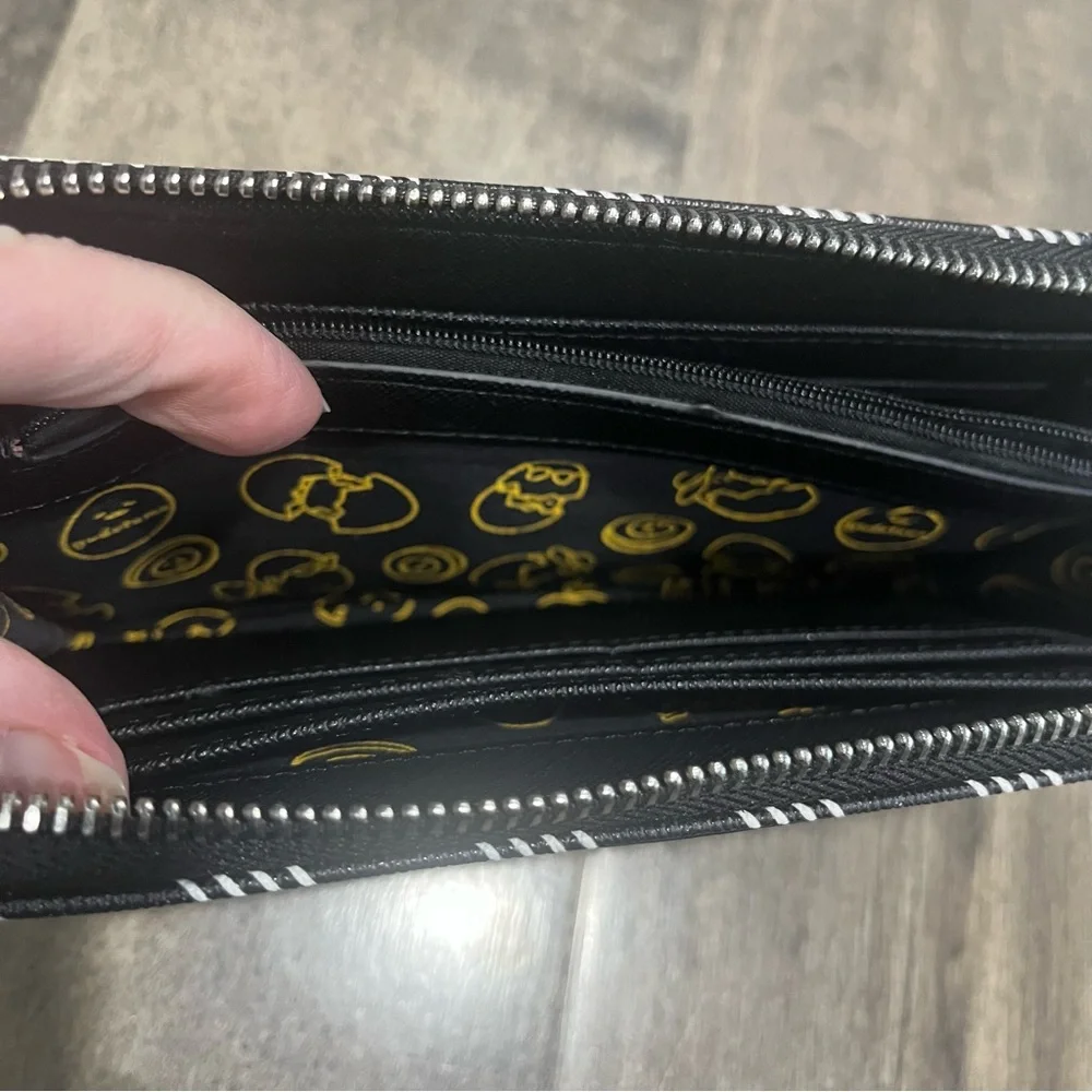 Loungefly x Sanrio Gudetama The Lazy Egg zip-around wallet - RARE